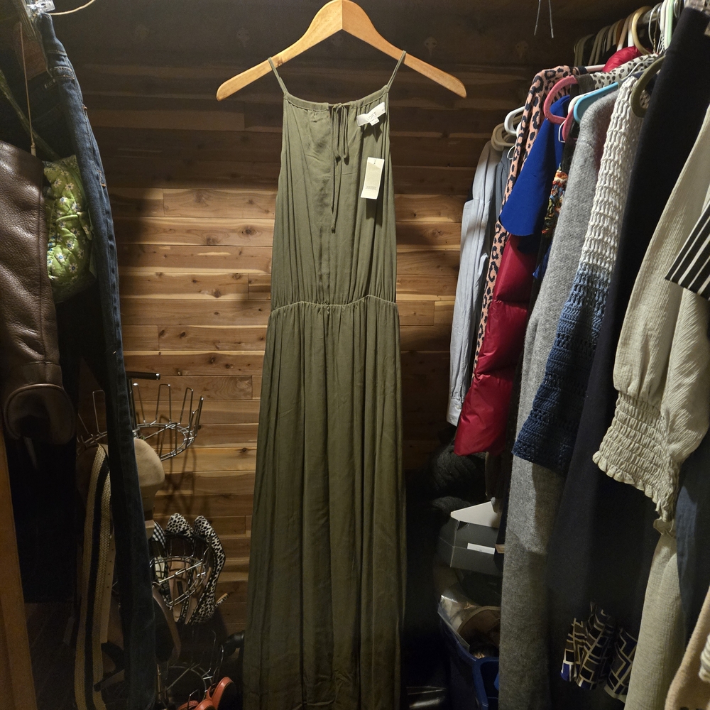 LOFT Olive Maxi Dress